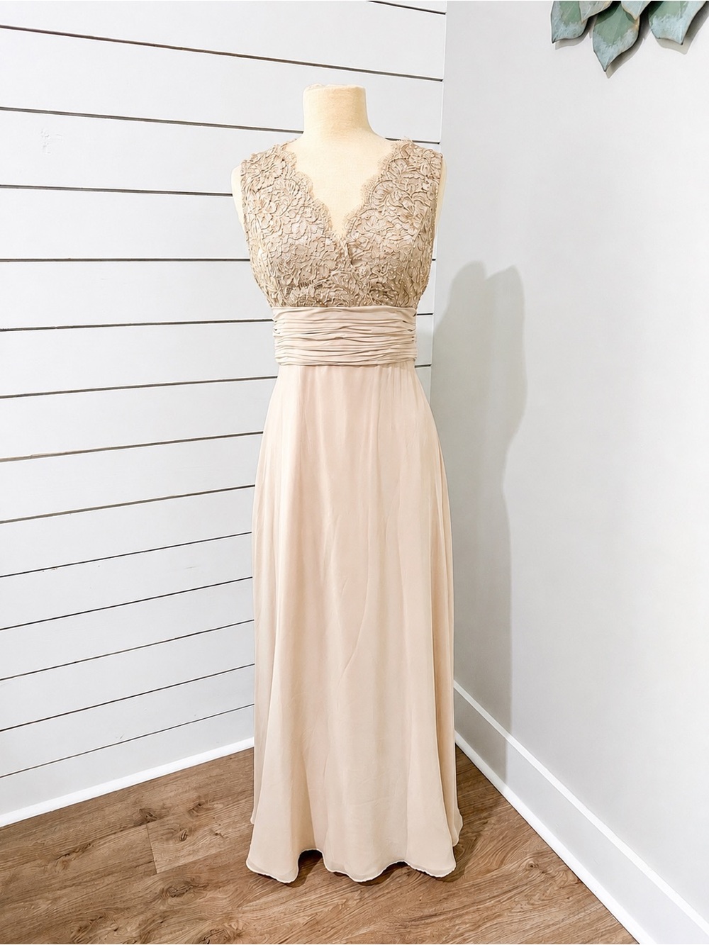 JS Boutique Women’s Formal Gown Dress Size 10 Blush Beige Lace Beaded Sleeveless